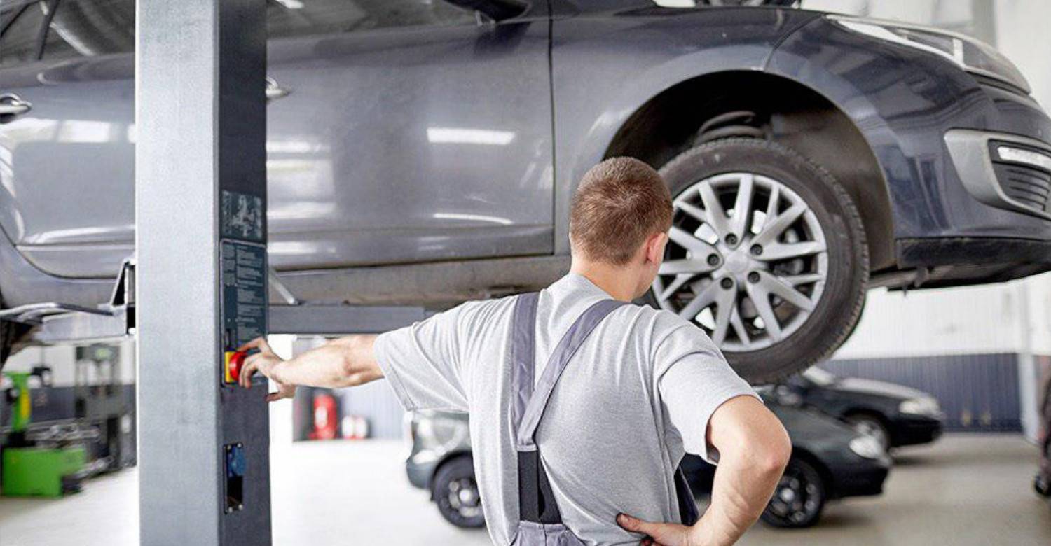 Instalación y sustitución de sillas de coche de  AstralProtocol 